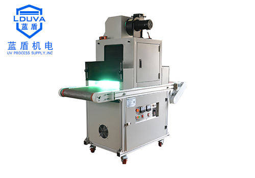 UV固化設備在印刷業(yè)的作用 UV固化設備在印刷業(yè)的作用